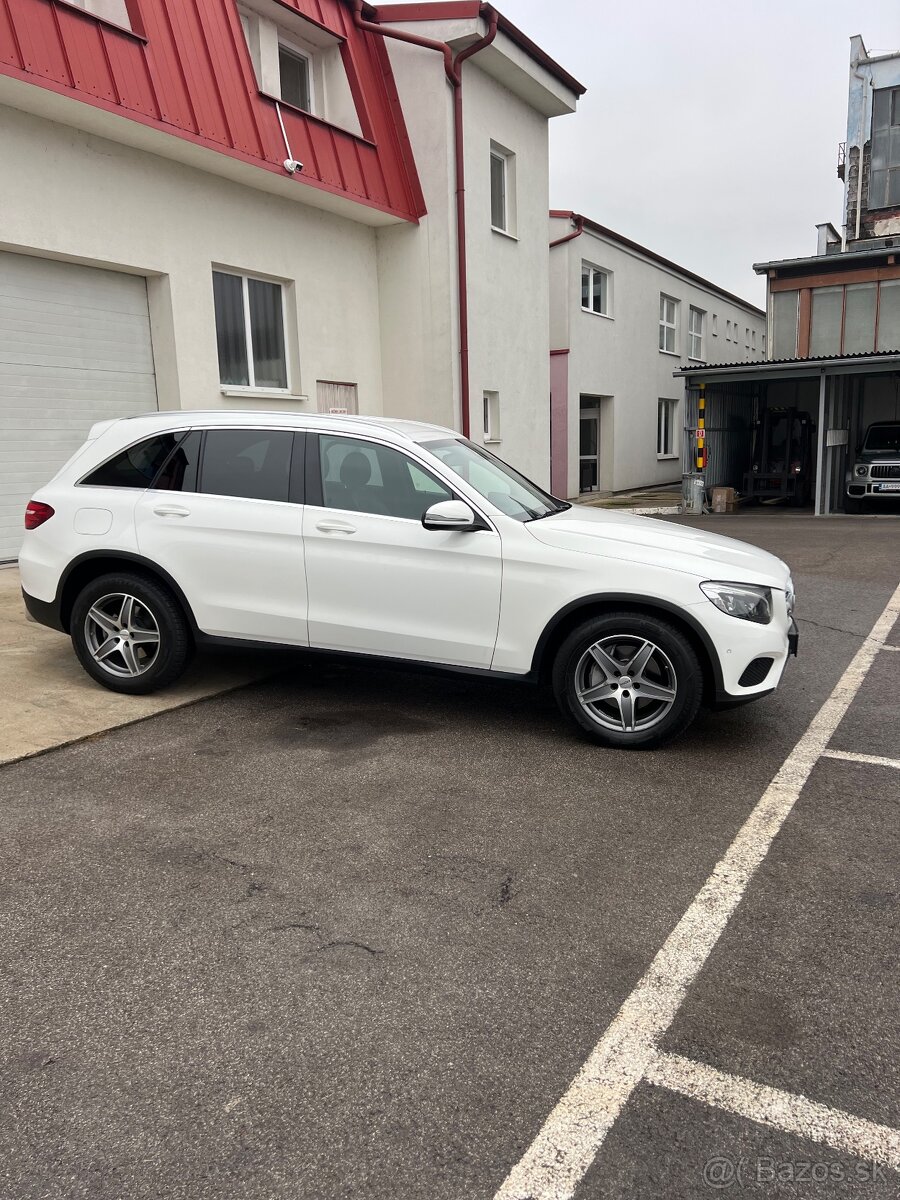 Mercedes-Benz GLC SUV 220d 4MATIC A/T - 3