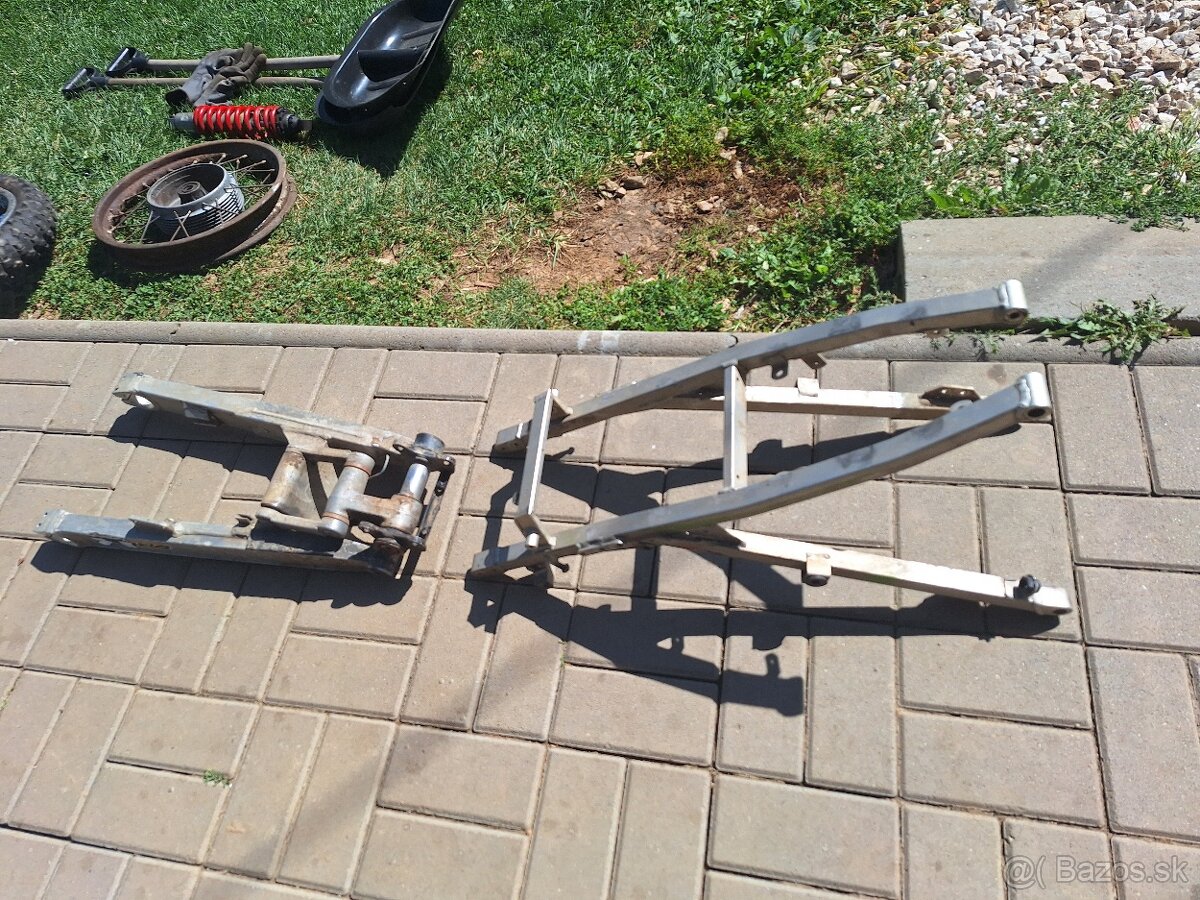 Zadná vidla Kawasaki klr 600 - 3