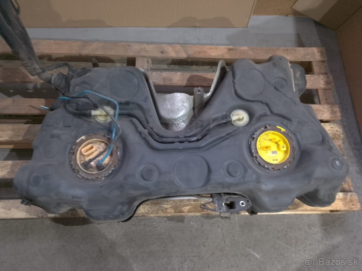 nádrž, čerpadlo, plavák Superb 2 diesel - 3