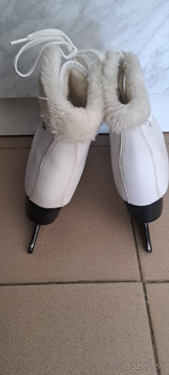 Dievčenské korčule - 3