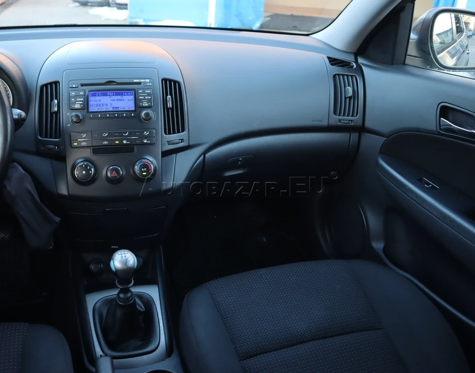 Hyundai i30 1.4cvvt benzín 80kw - 3