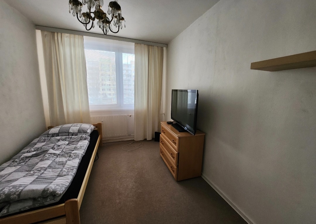 Prenájom 1,5 izbový byt - 3