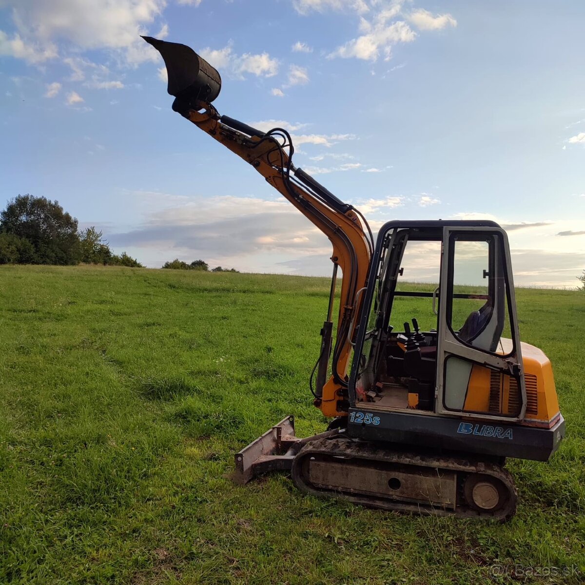 Pasovy bager Libra 125S - 3
