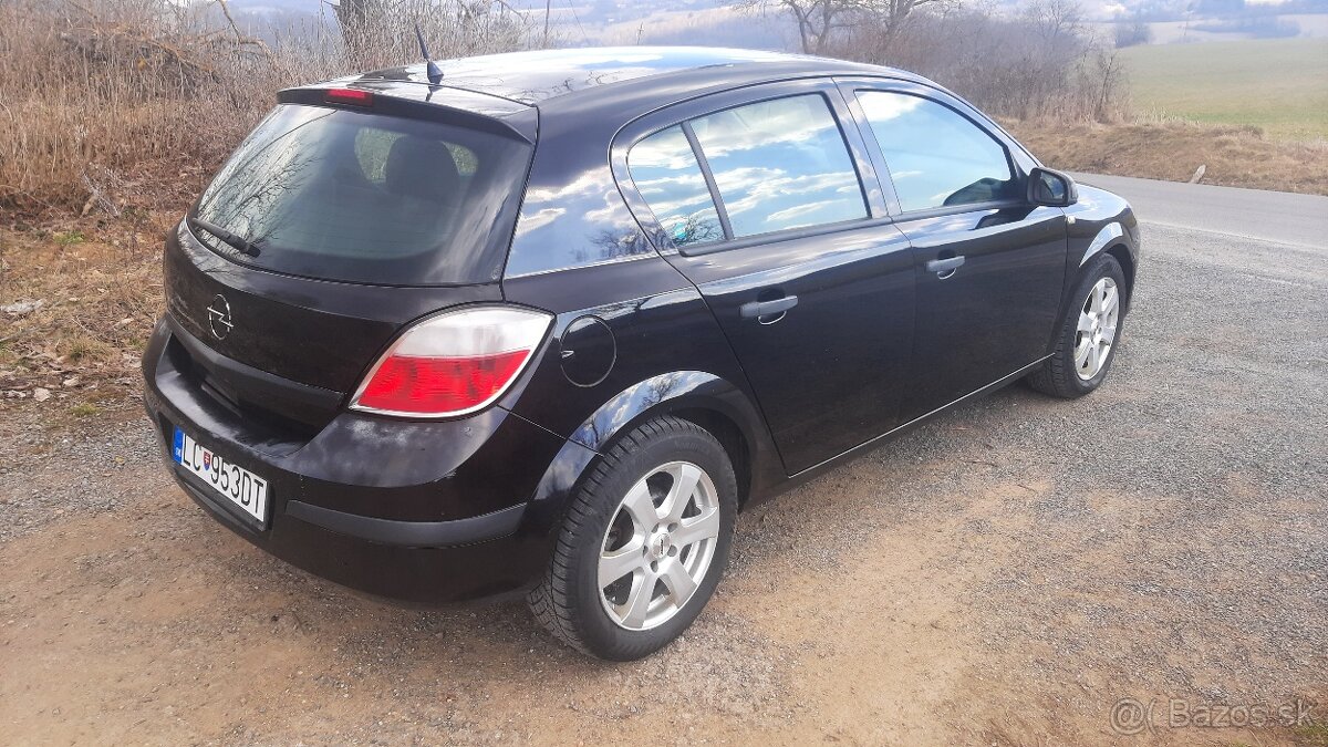 Predám Opel Astra H - 3
