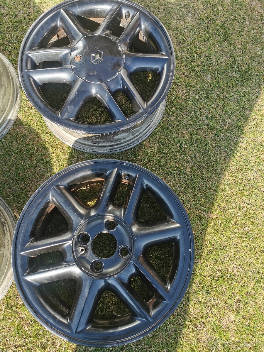 Renault elektrony 4x100 r15 originál - 3