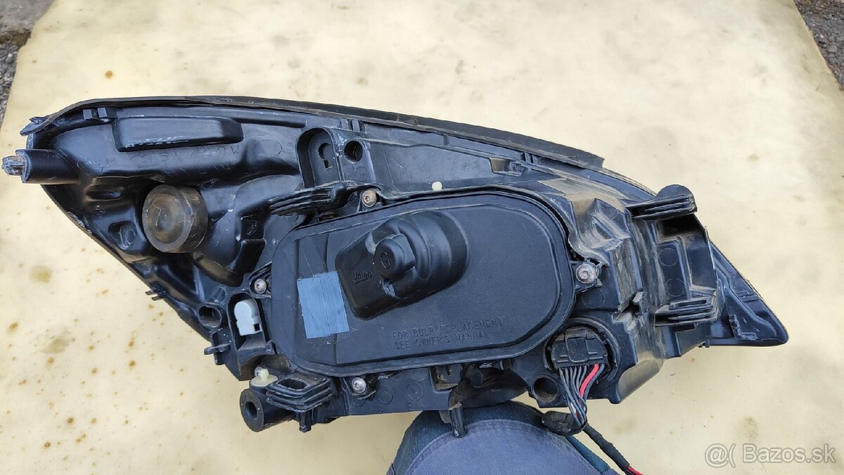 Predám ľavé predné svetlo Volvo S60 V60 - 3