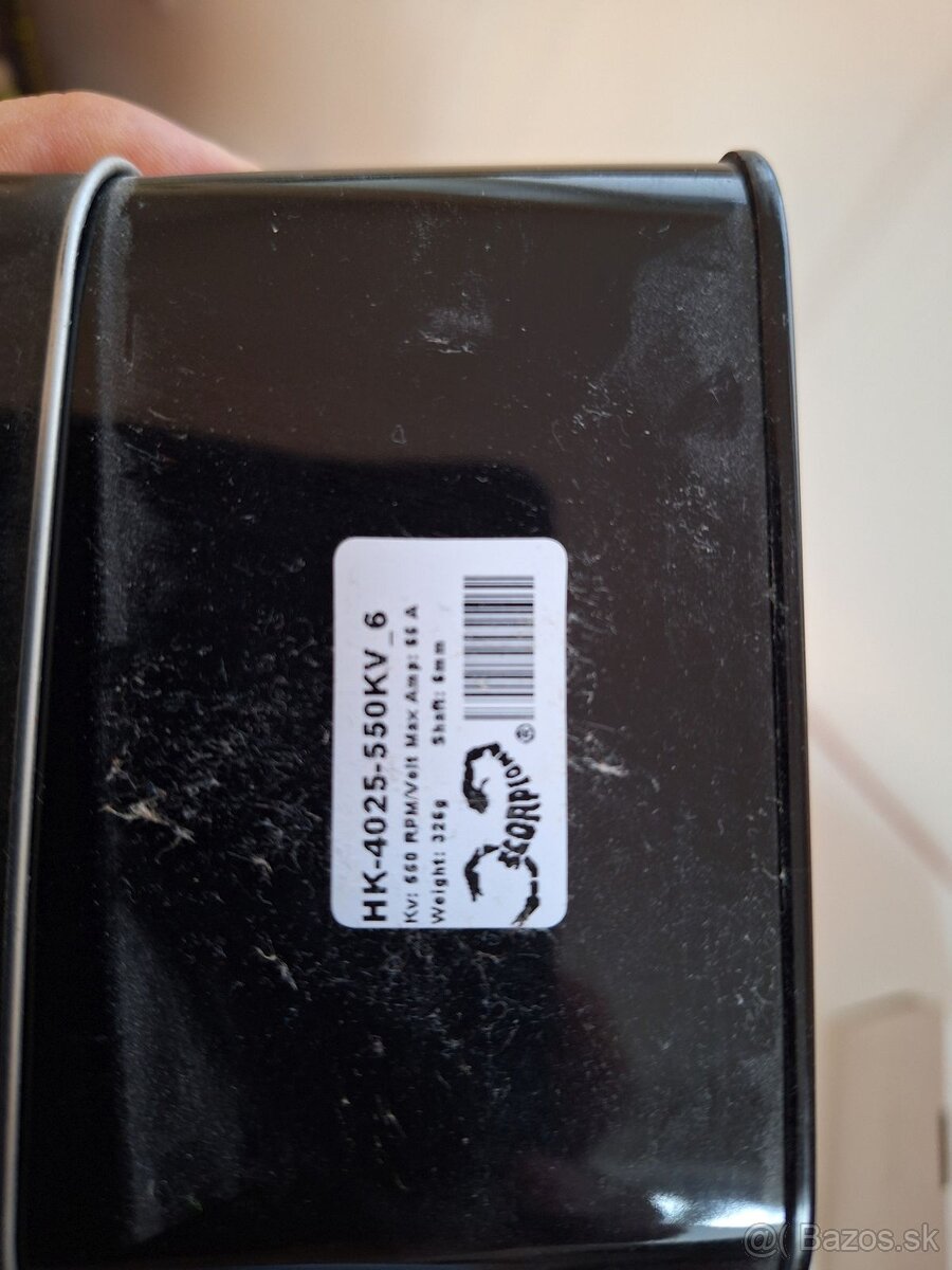 Brushless motori SPITZ 90 a Scorpion HK - 3