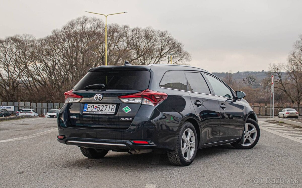 Toyota Auris 1.6i Automat LPG - 3
