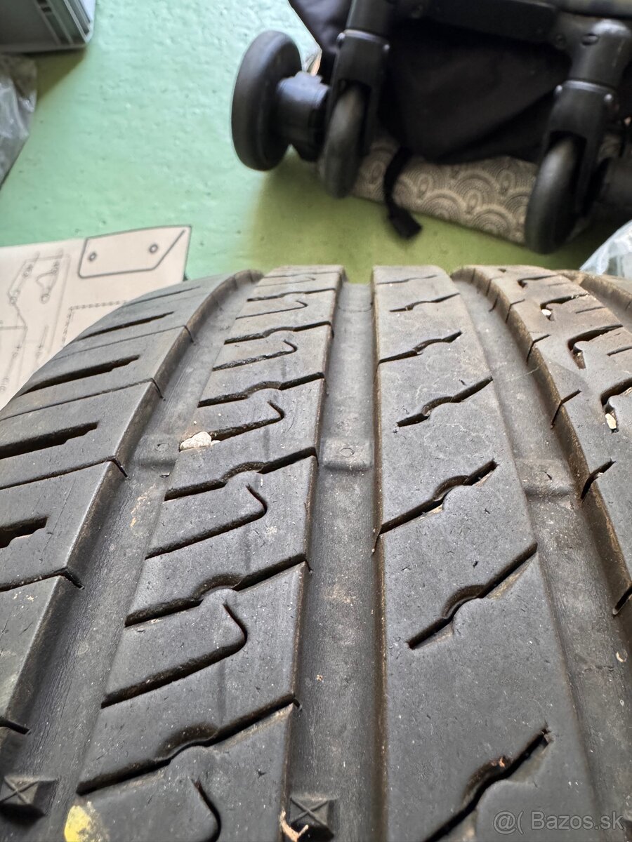 Letne Pneu 235/45 r17 - 3
