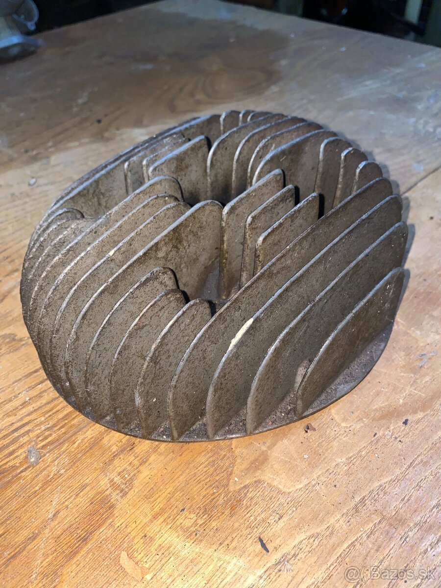 Hlava Jawa 250 typ 559 - 3