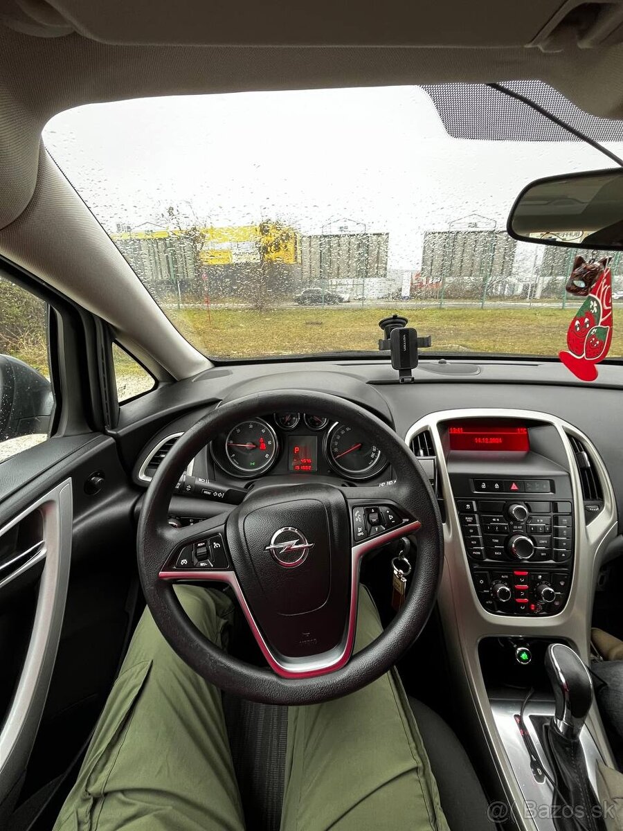 Astra Sport Tourer - 3