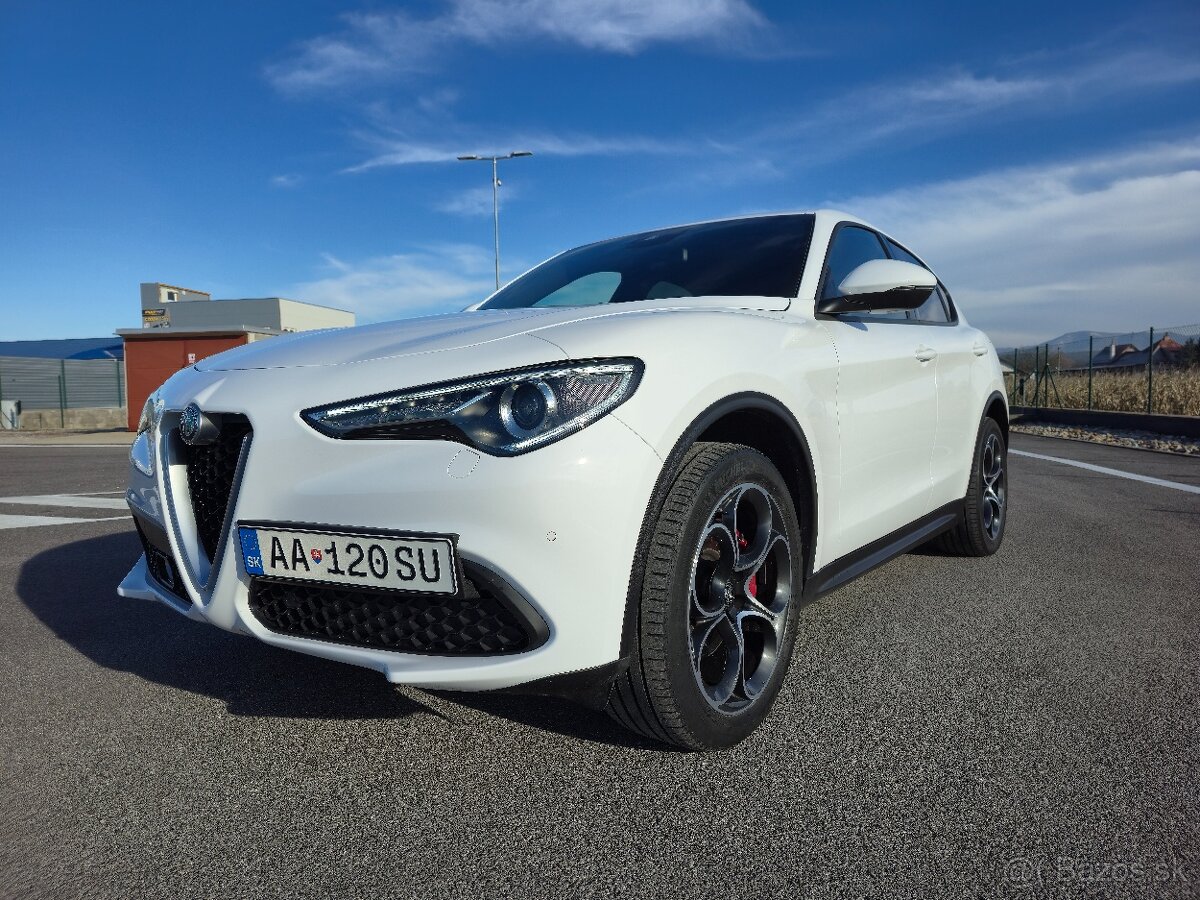 Alfa Romeo Stelvio 2.0 Q4 2022 - 3