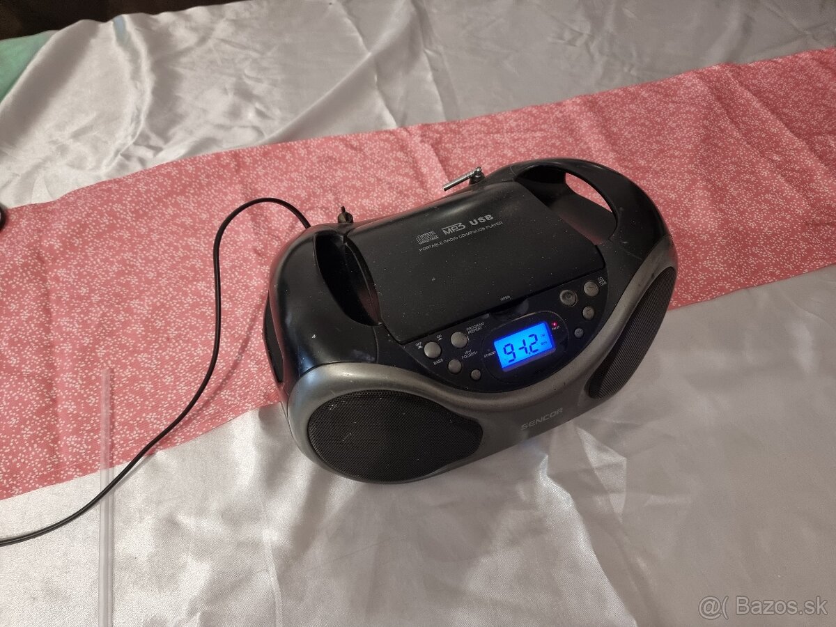 Rádio Sencor do kuchyne, na chatu, garáže FM, CD,MP3,USB - 3