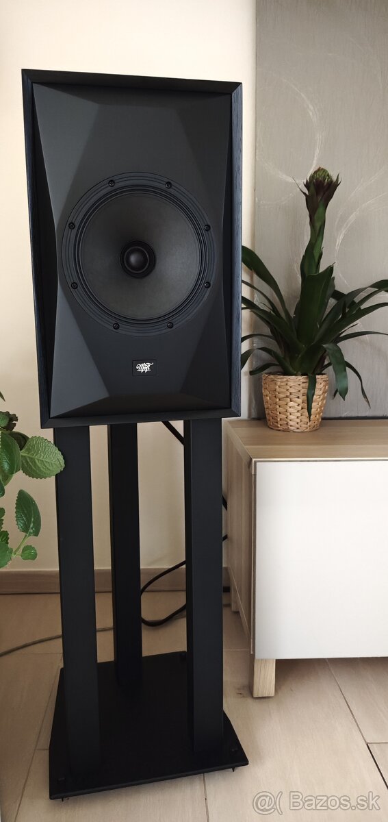 MoFi SourcePoint 8 černá - 3