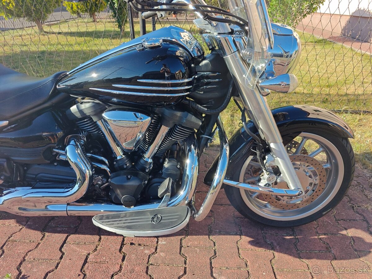 Yamaha XV 1900 Midnight Star - 3