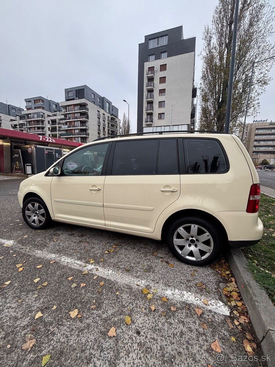 Touran 1.9 TDI 2006 - 3