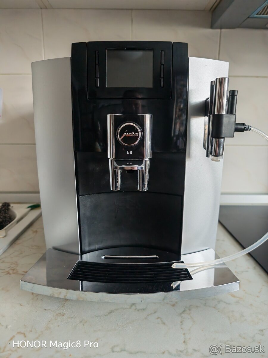 Espresso kavovar JURA E8 - 3
