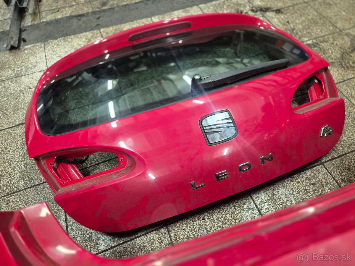 Predám diely zo zadnej časti Seat leon FR cupra - 3