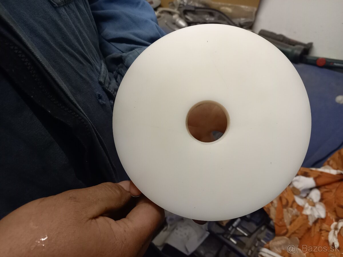 Predám vymedzovací kus na vyvažovanie Iveco kolies - 3