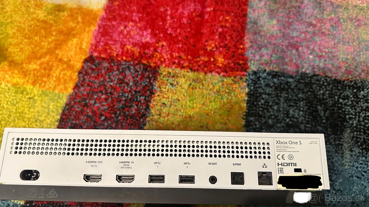 Predám xbox one s 365gb - 3
