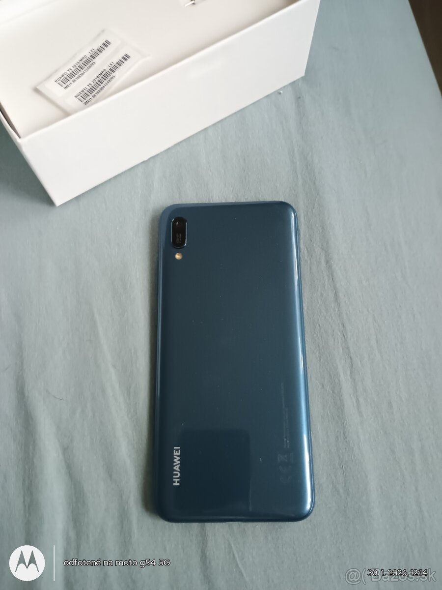 Predám Huawei Y6 - 3