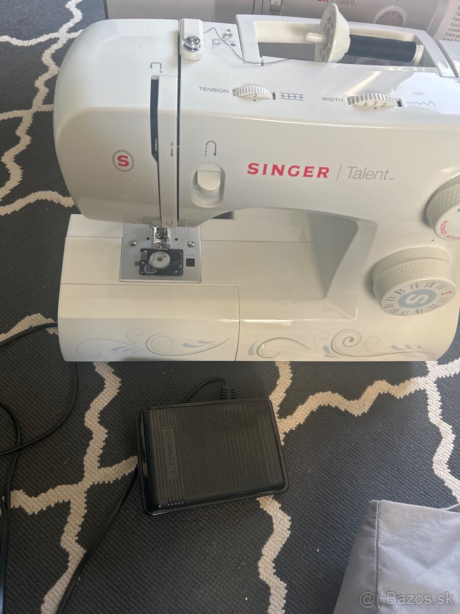 Singer Talent 3323 - 3