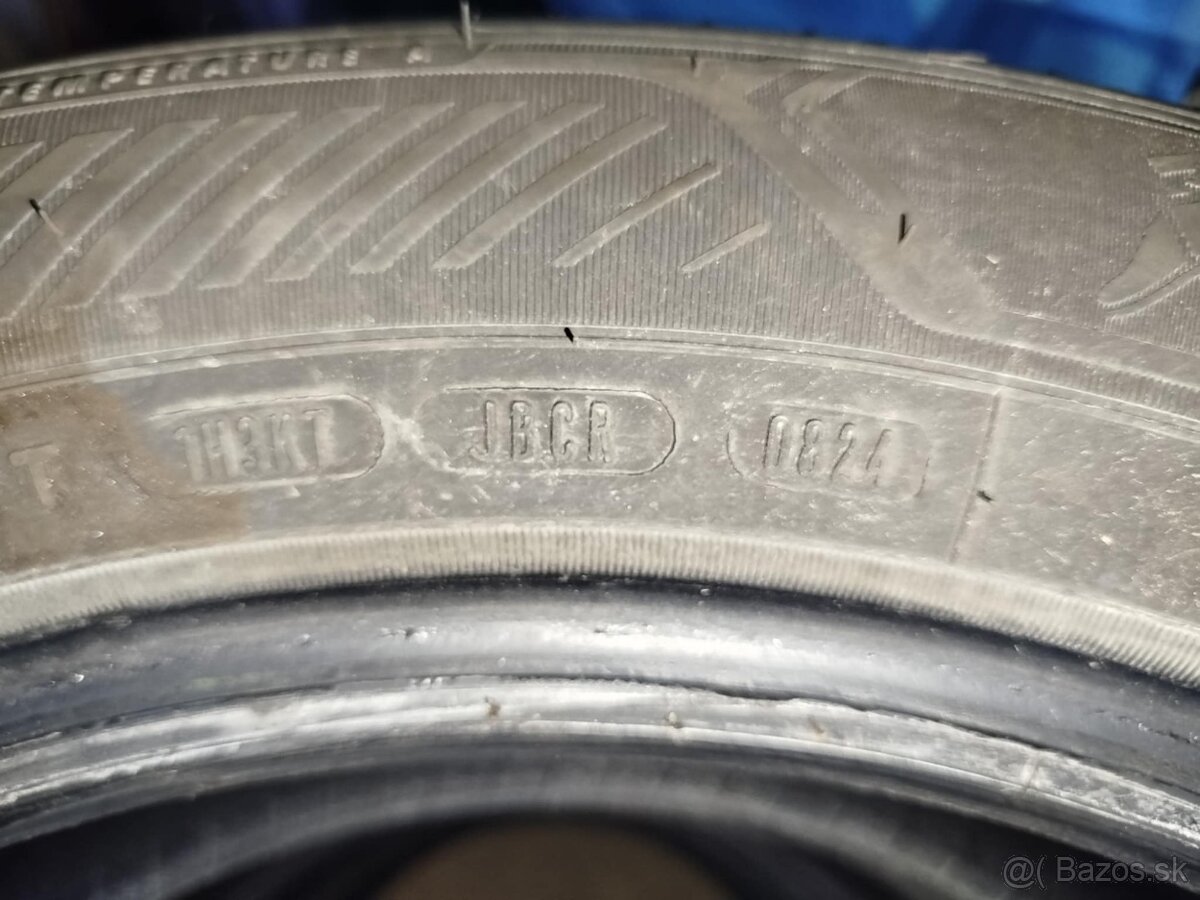 Goodyear Efficientgrip 2 215/60 R17 96H (08/24) - 3