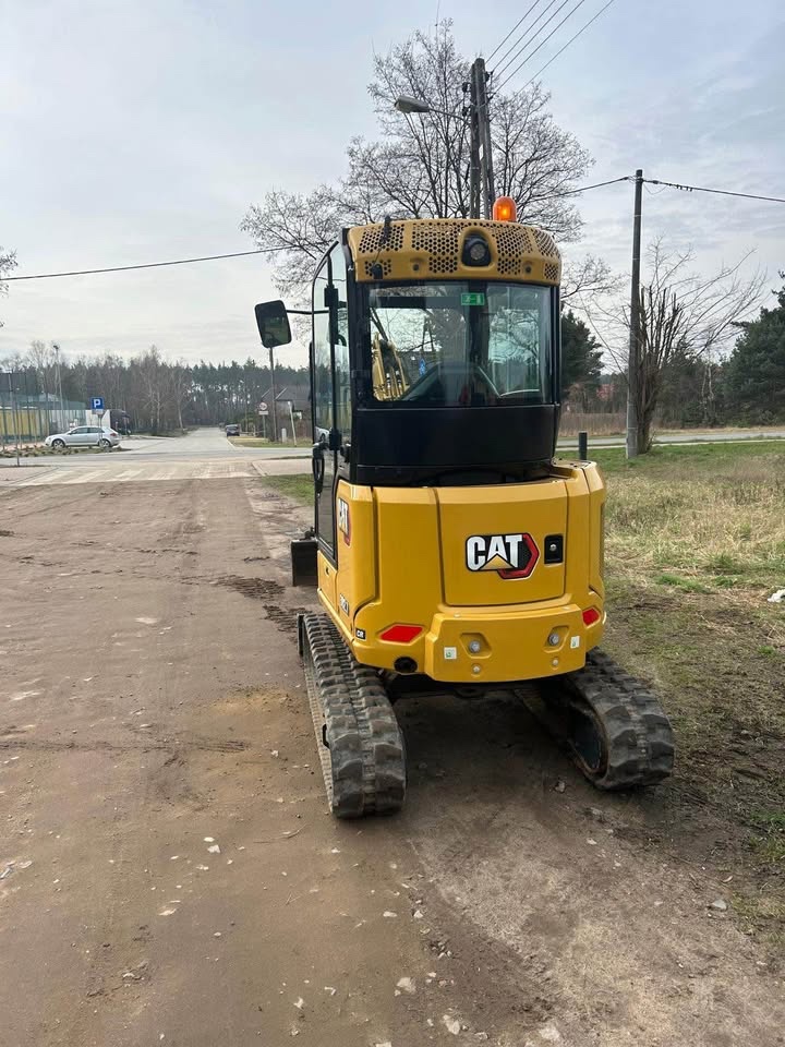 CAT 302.7 - 3
