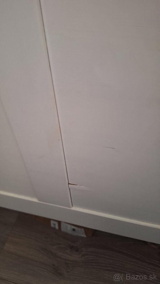 Predám manželskú posteľ s roštami180x200cm-biele drevo - 3