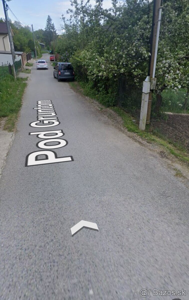 POSLEDNÝ Exkluzívny pozemok v nadhernej tichej lokalite - 3