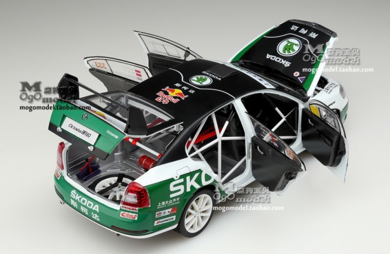 KÚPIM - Škoda octavia 2 FL CRC 1:18 PAUDI - 3