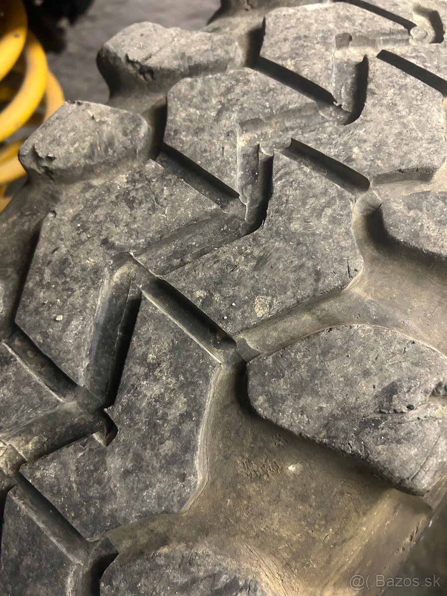 38x13 R16 Super Swamper TSL