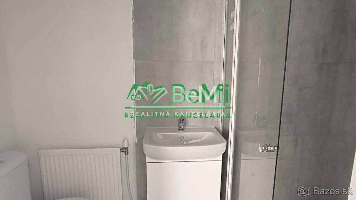 Znížená cena Garzónka s parkovacím miestom - 3