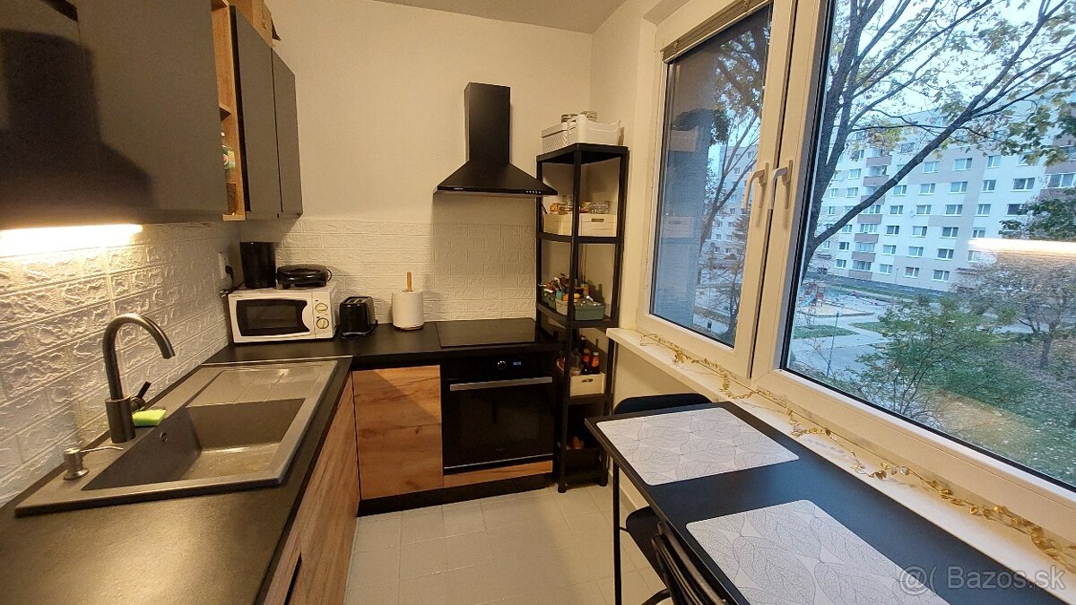 1 izbový byt Bratislava - 3
