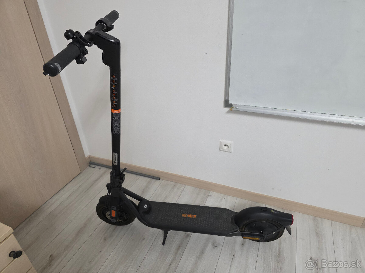Elektrická kolobežka Segway eKickScooter F2 E - 3