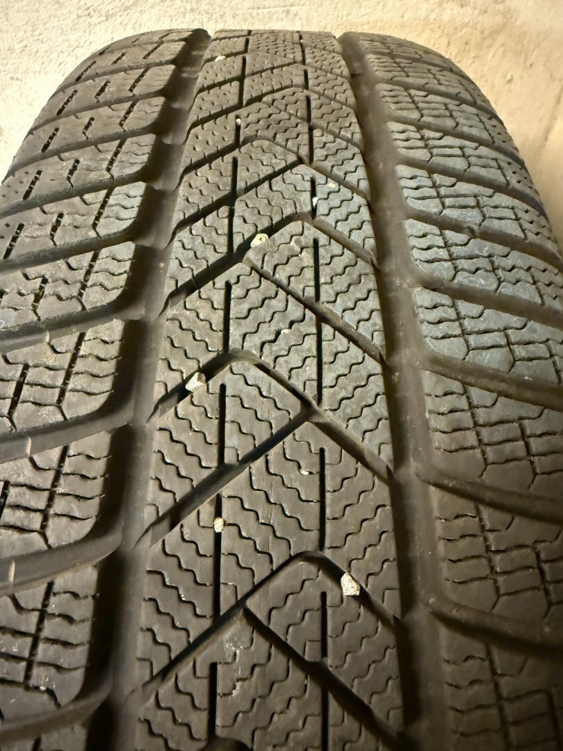 R19 ZIMNÍ ORIG.KOLA XC40 RECHARGE,C40,EX40,ZÁNOVNÍ - 3