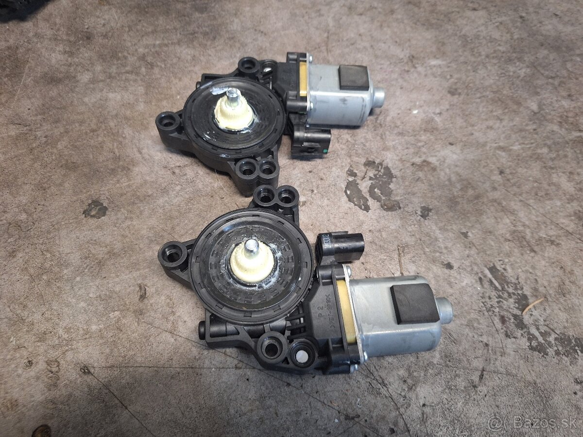 Predám na hyundai i30 veci do dverí 2012 - 3