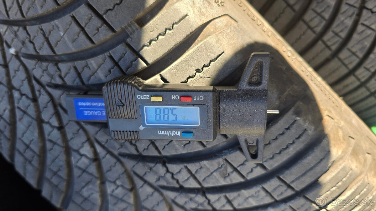 225/55 r19 99v - 3