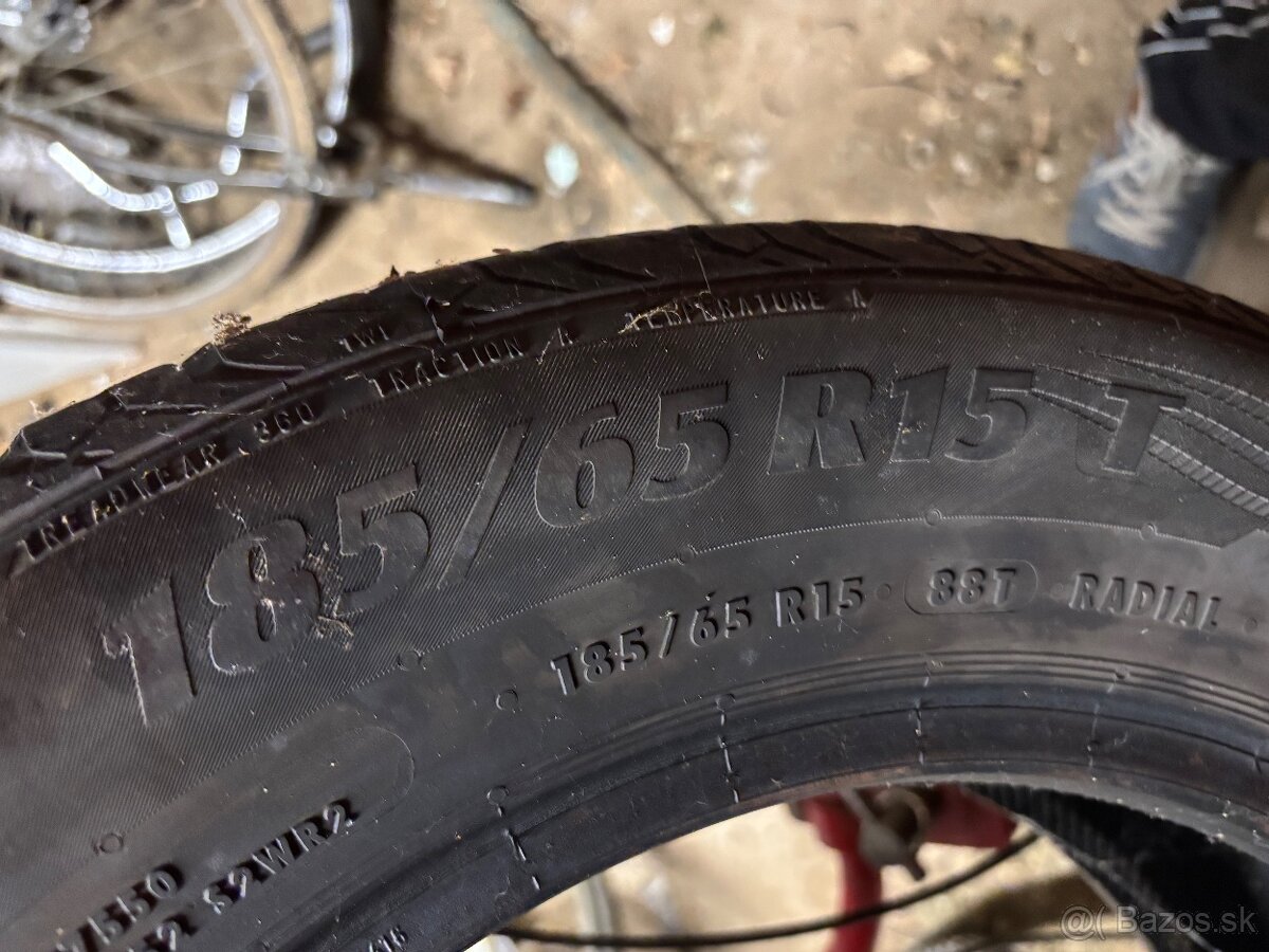 185/65 R15 - 3