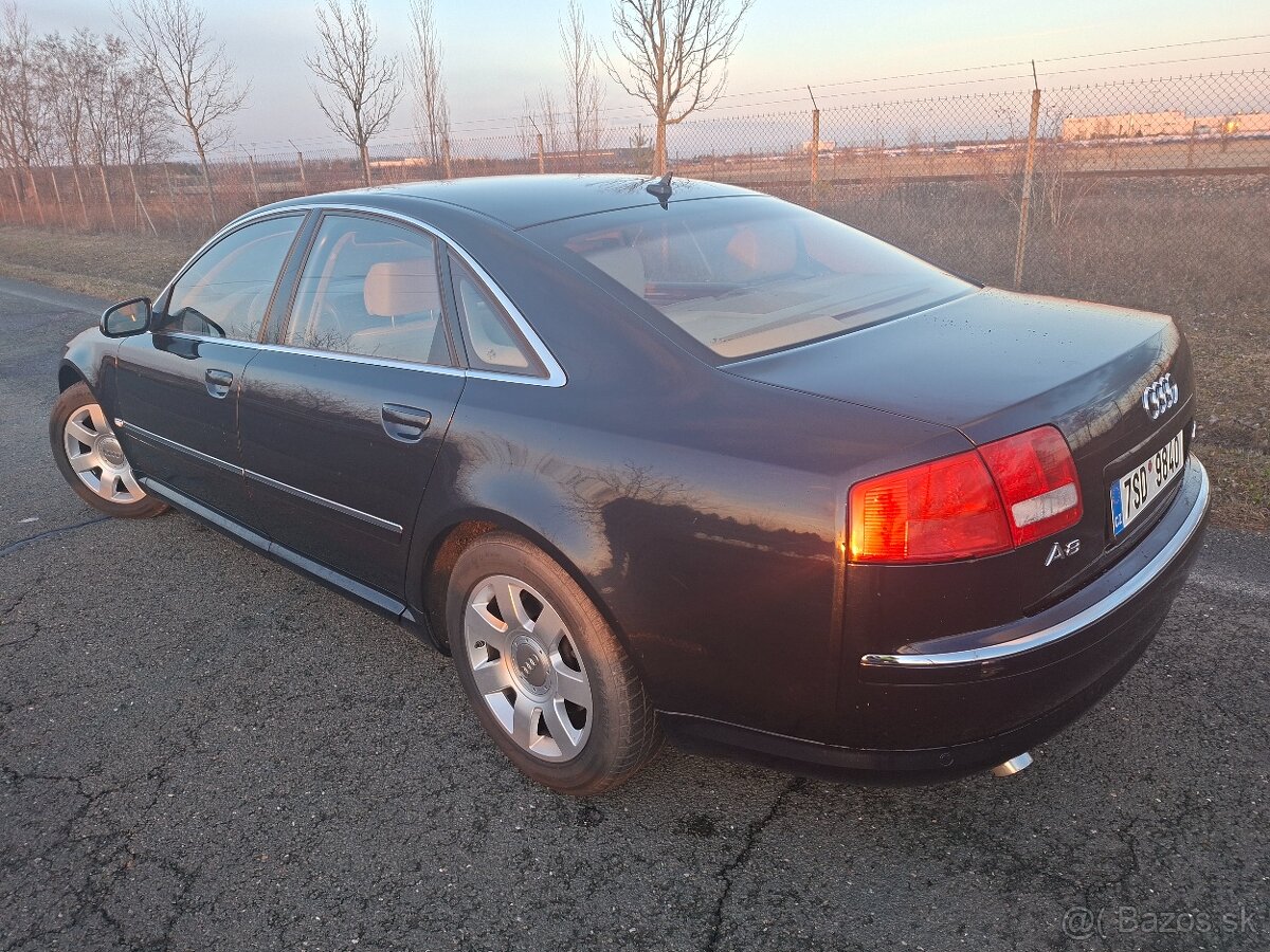 AUDI A8 4.2 TDI 330koní limusine - 3