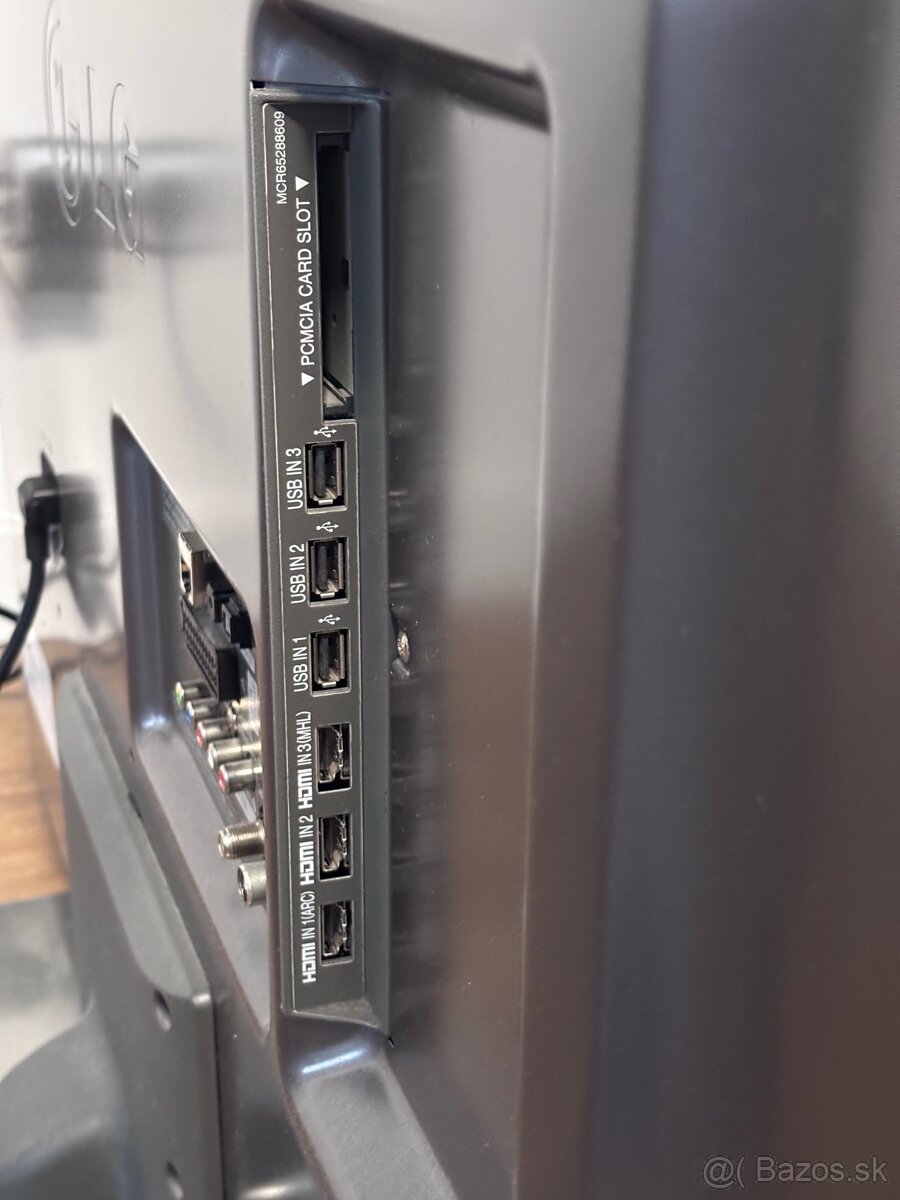 LG 42LB650V 42” SMART 3D Full HD TV - 3