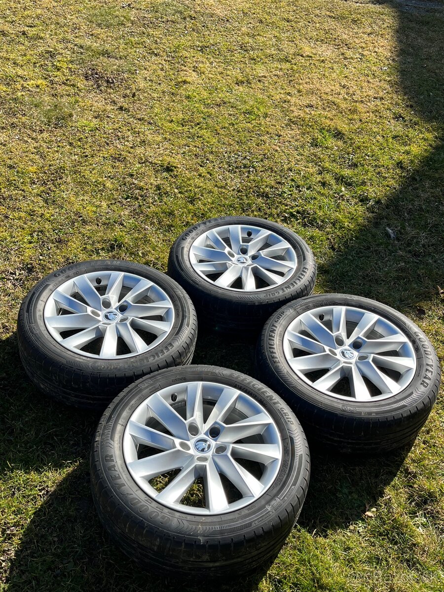 Hliníkové disky SKODA STRATOS R17 - 3