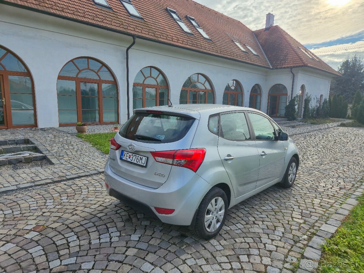 Hyundai ix20 1.4i 66kW - 3