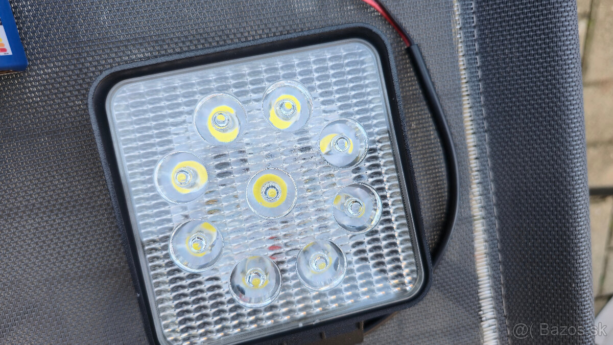 LED pracovné svetlo - univerzálne použitie - 3