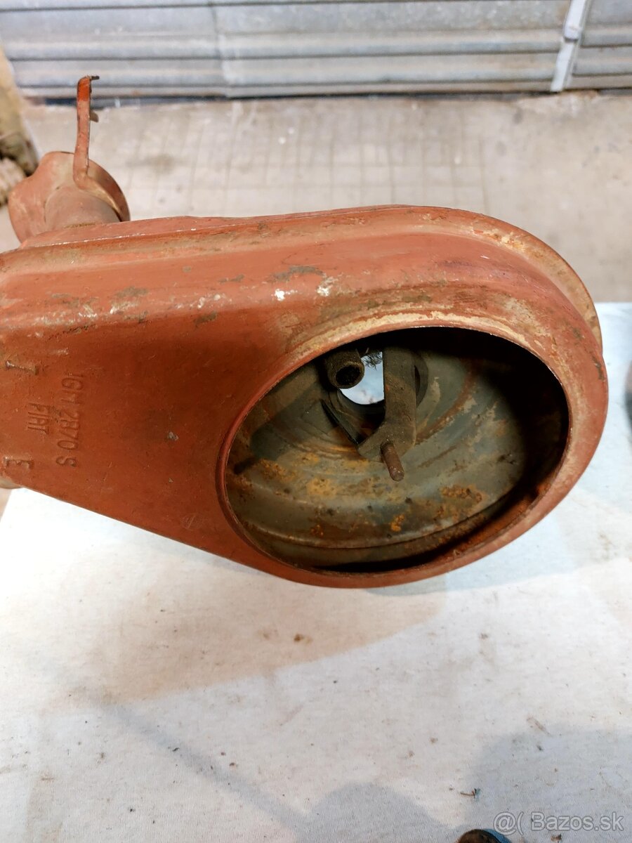 vzduchové filtre,kulisa radiacej paky,pedale,nadržka,brz.val - 3