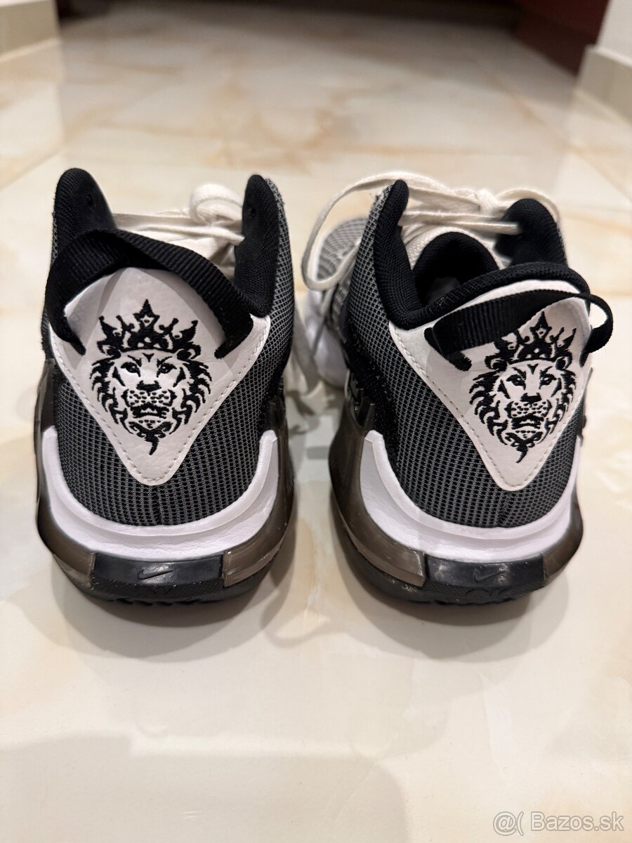 chlapcenske Botasky Nike Lebron Witnes VII - 3