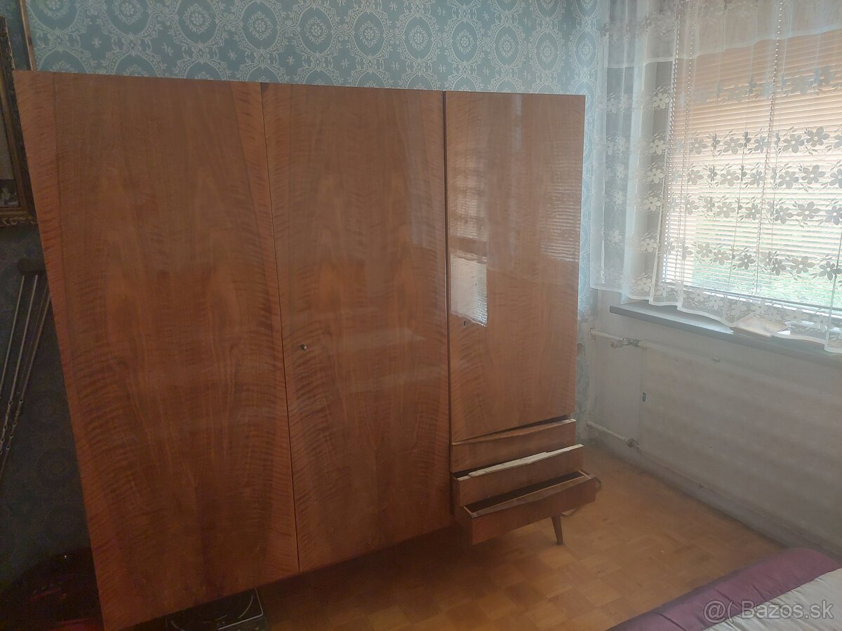 Darujem retro drevenú spálňu. - 3