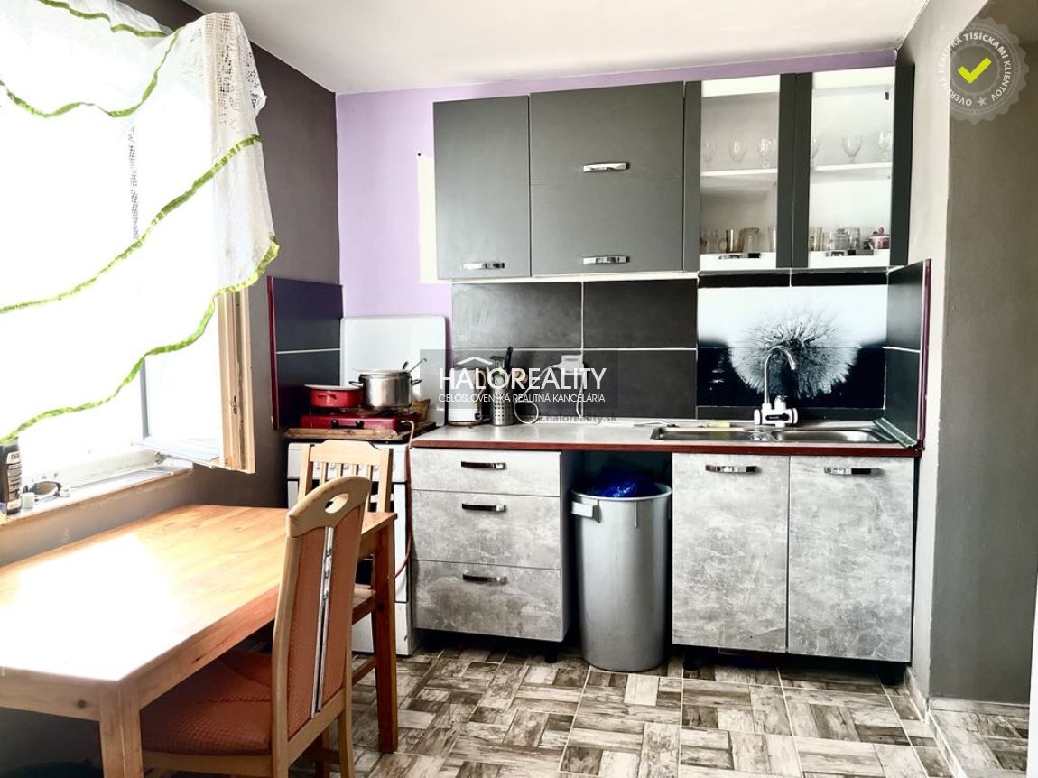 HALO reality - Predaj, rodinný dom Ostrov - ZNÍŽENÁ CENA - E - 3