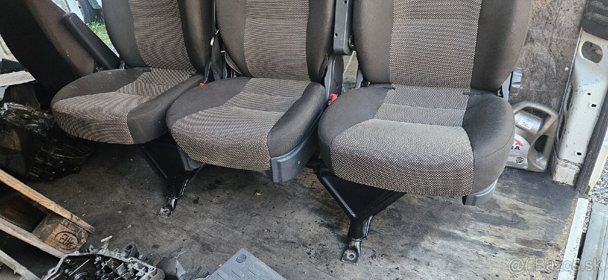 Sedadlá "trojka" pre dodávku - 3