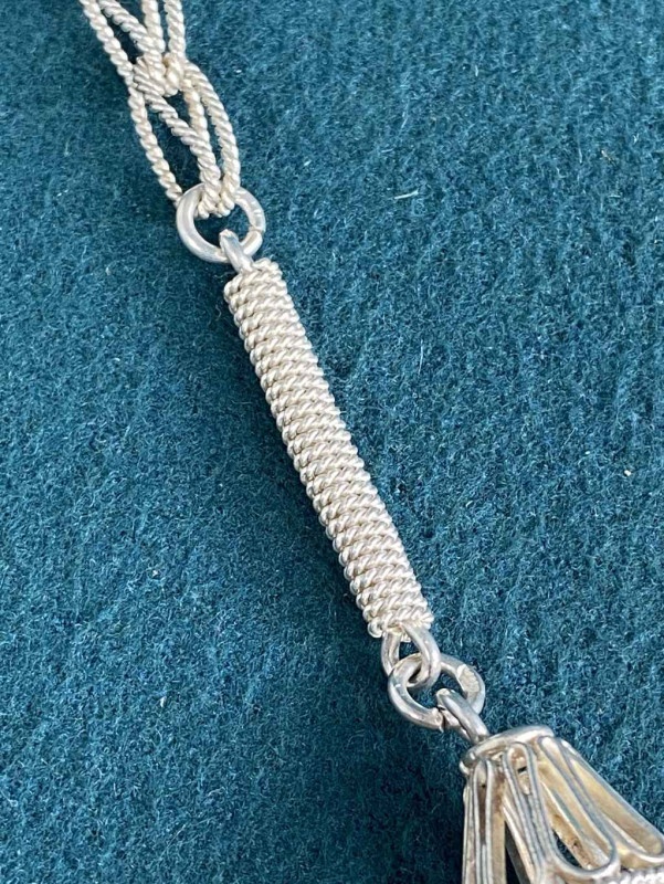 filigránový strieborný prívesok na retiazke - 3